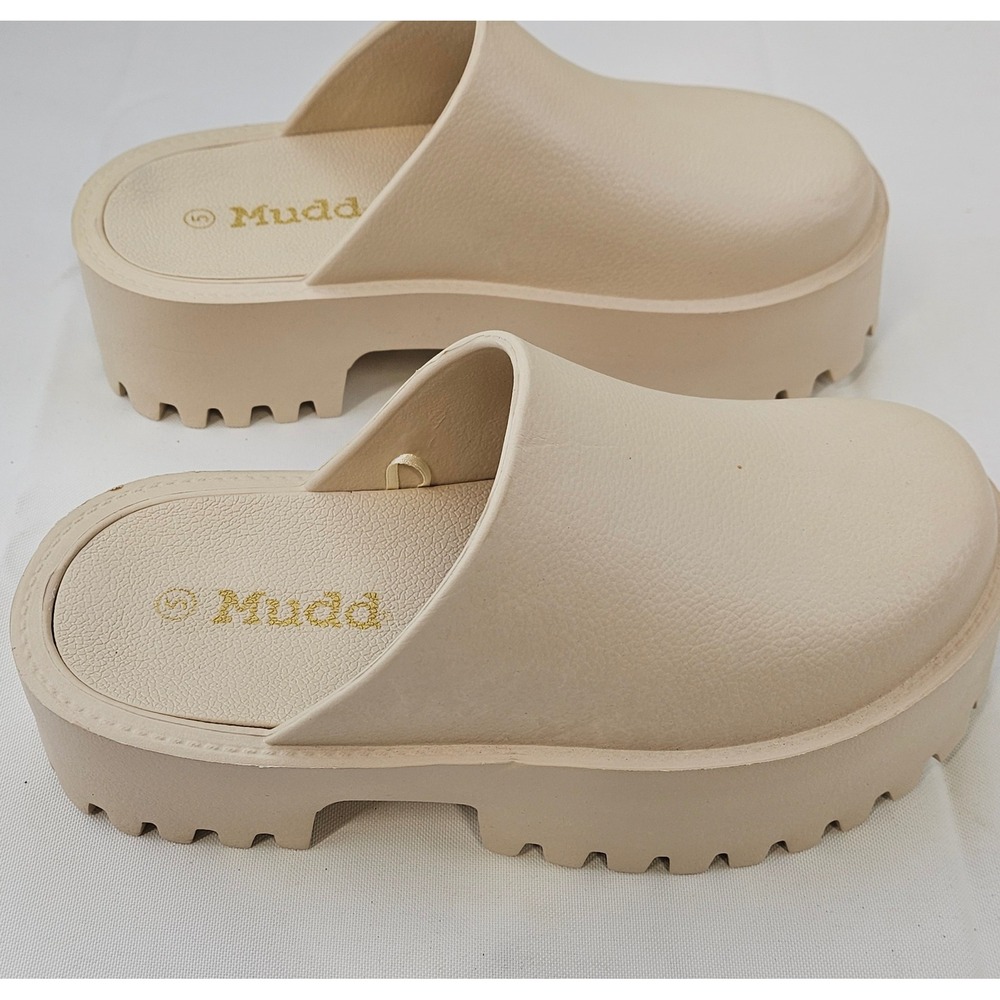 Mudd Beige Platform Clogs - Picture 5 of 10
